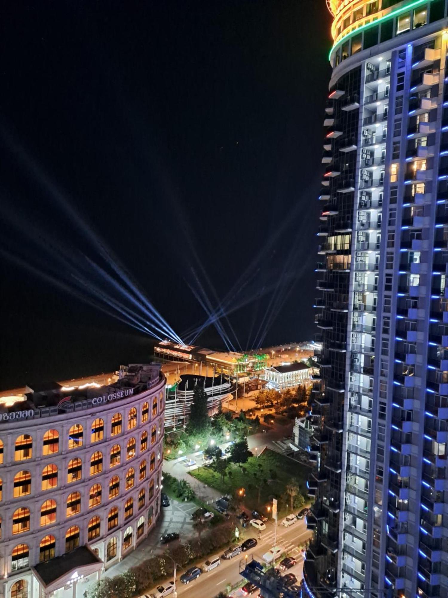 Batumi Orbi Sea View Apartment ภายนอก รูปภาพ